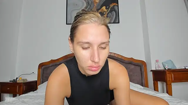 SofiClimbing online show from October 2025 04:05:01 PM