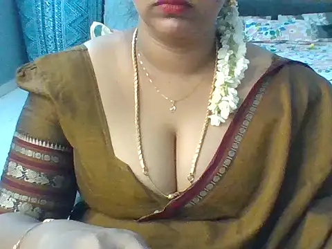 Snapshot of Tamil_hot_Meenu chatting on July 2026 05:26:02 PM Tamil hot Meenu online show from July 2026 05:26:02 PM