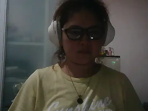 Snapshot of bitchychubby chatting on July 2026 02:52:02 PM bitchychubby online show from July 2026 02:52:02 PM