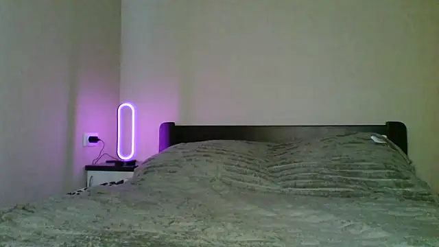 Snapshot of elliza_snow chatting on July 2026 07:44:03 AM elliza snow online show from July 2026 07:44:03 AM