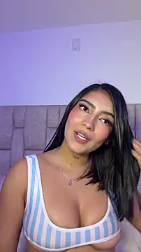 Nicolegh  online show from June 2026 02:03:01 AM