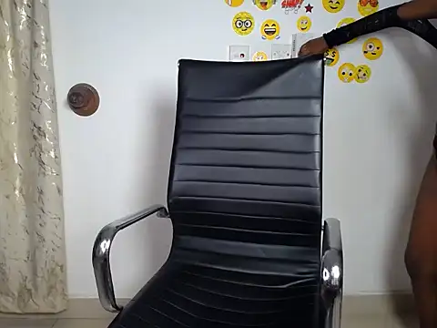 VIVIANSARAH online show from June 2026 06:19:02 AM