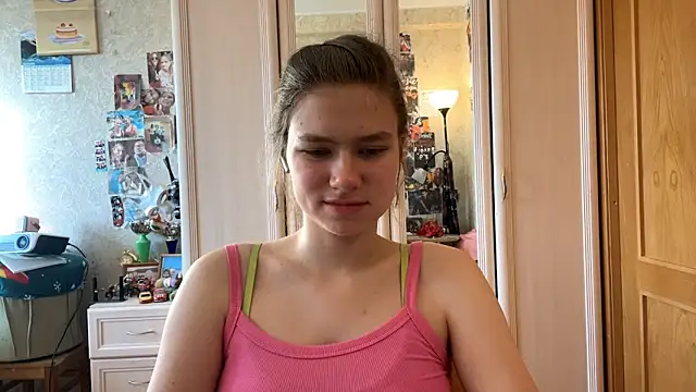 Codi Rostersy online show from June 2026 03:09:01 AM
