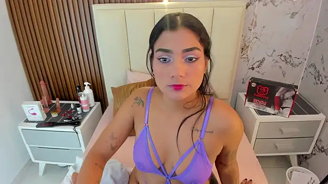NINAMARTINS online show from June 2026 03:55:02 AM