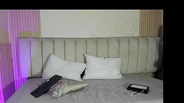 julimonroe  online show from June 2026 01:32:01 AM