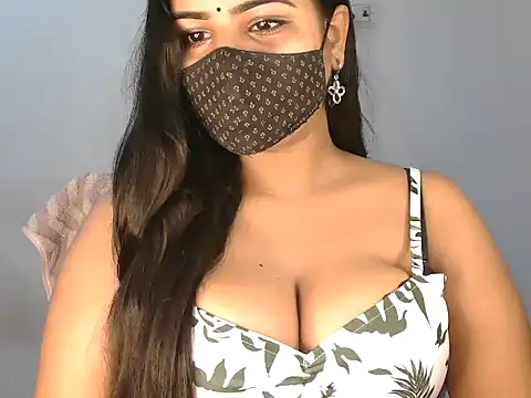 Curvy Deepa online show from June 2026 06:18:02 PM