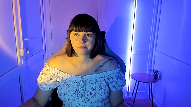 Vanilla Vixen online show from July 2026 12:11:01 PM