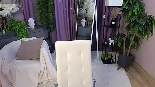 Lina deels online show from June 2026 07:27:02 PM