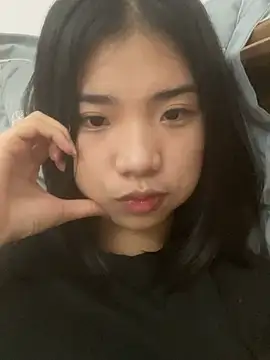 Snapshot of -Kempi- chatting on July 2026 09:01:01 AM -Kempi- online show from July 2026 09:01:01 AM