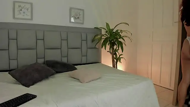Katherin M online show from June 2026 09:20:01 PM