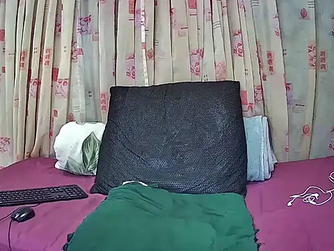 SluttyTall online show from June 2026 04:48:02 AM
