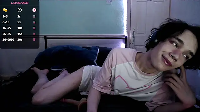 Straything online show from June 2026 08:47:01 PM
