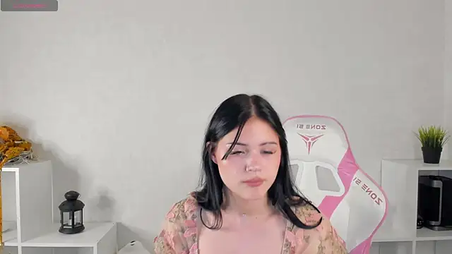 Snapshot of Baby_Sunsh1ne_ chatting on June 2026 05:34:01 AM Baby Sunsh1ne online show from June 2026 05:34:01 AM