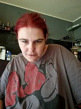 Snapshot of GoldenWifee chatting on June 2026 05:10:02 AM GoldenWifee online show from June 2026 05:10:02 AM