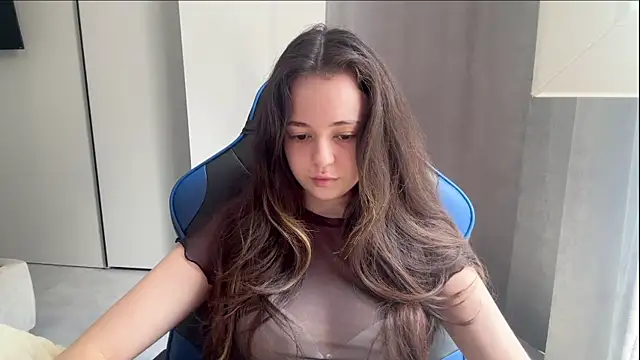 Snapshot of Elowynx chatting on July 2026 09:25:01 AM Elowynx online show from July 2026 09:25:01 AM