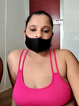 Snapshot of Lusty_mussty chatting on June 2026 06:11:01 AM Lusty mussty online show from June 2026 06:11:01 AM