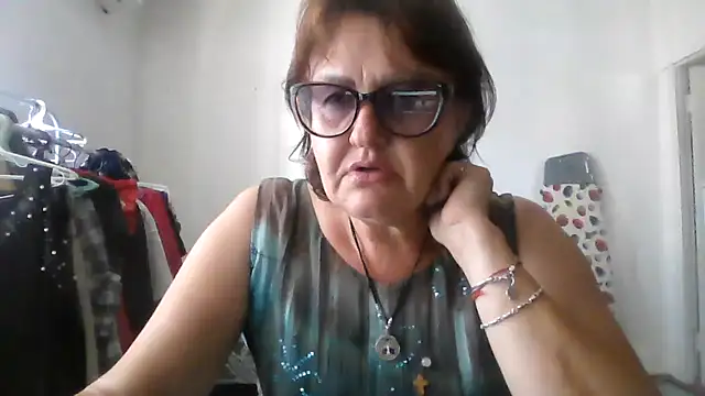 ErikaXShine online show from July 2026 12:25:02 PM