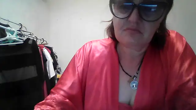 ErikaXShine online show from July 2026 08:17:02 PM