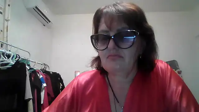 ErikaXShine online show from July 2026 07:32:02 PM