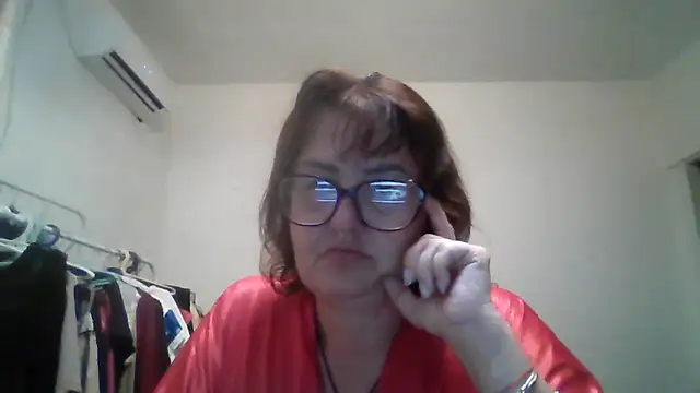 ErikaXShine online show from August 2026 07:24:02 PM
