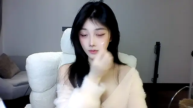 SylvieMaya online show from July 2026 04:16:01 PM