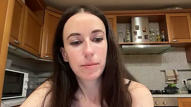 Snapshot of Flamingo_Queen chatting on June 2026 06:17:02 PM Flamingo Queen online show from June 2026 06:17:02 PM