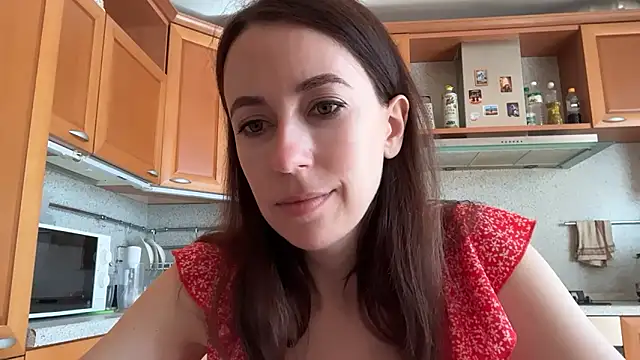 Snapshot of Flamingo_Queen chatting on June 2026 06:13:02 AM Flamingo Queen online show from June 2026 06:13:02 AM