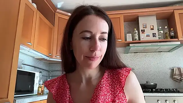 Snapshot of Flamingo_Queen chatting on June 2026 05:10:01 AM Flamingo Queen online show from June 2026 05:10:01 AM