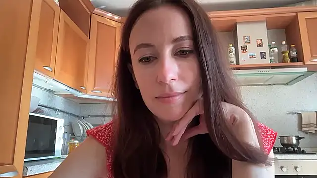 Snapshot of Flamingo_Queen chatting on June 2026 05:05:01 AM Flamingo Queen online show from June 2026 05:05:01 AM