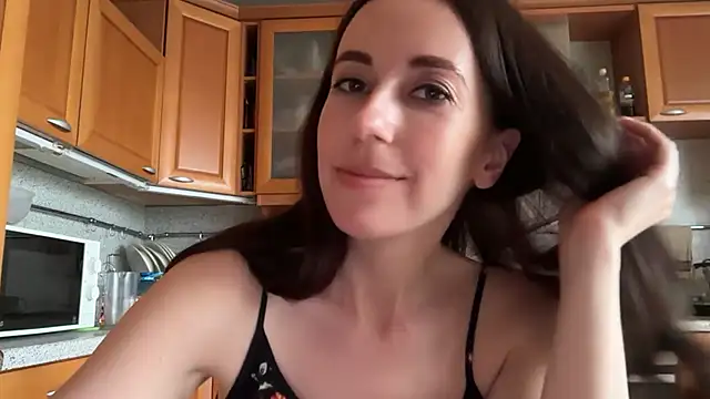 Snapshot of Flamingo_Queen chatting on July 2026 04:43:02 PM Flamingo Queen online show from July 2026 04:43:02 PM