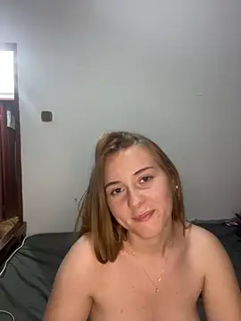 Snapshot of FlirtySophiaa chatting on June 2026 06:56:01 PM FlirtySophiaa online show from June 2026 06:56:01 PM