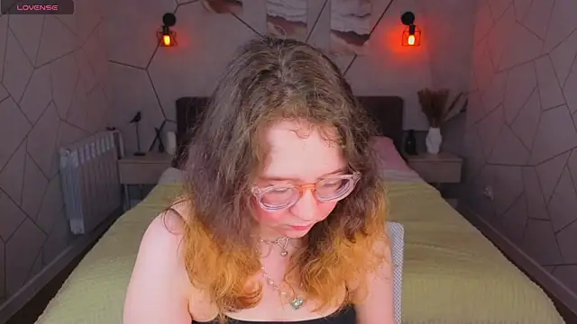 Aleks-casterrr online show from June 2026 05:04:02 PM