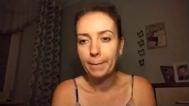 Snapshot of JenniferAlone chatting on July 2026 08:26:02 PM JenniferAlone online show from July 2026 08:26:02 PM