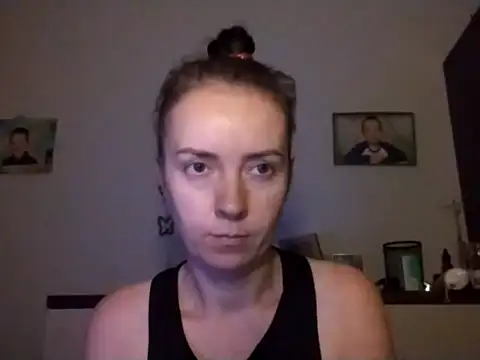 Snapshot of JenniferAlone chatting on July 2026 08:05:01 PM JenniferAlone online show from July 2026 08:05:01 PM