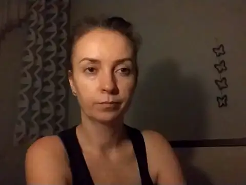 Snapshot of JenniferAlone chatting on July 2026 08:14:01 PM JenniferAlone online show from July 2026 08:14:01 PM