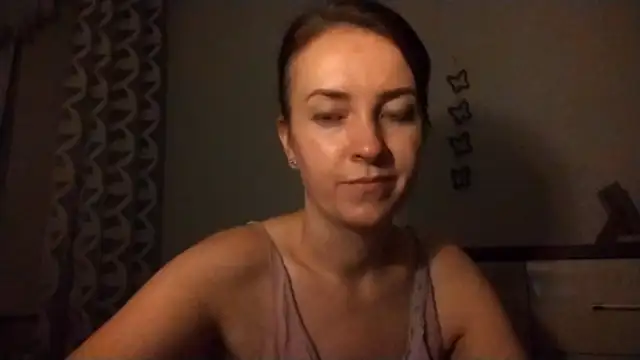 Snapshot of JenniferAlone chatting on July 2026 08:14:01 PM JenniferAlone online show from July 2026 08:14:01 PM