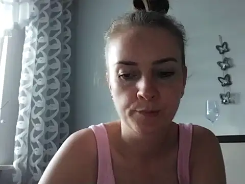 Snapshot of JenniferAlone chatting on August 2026 03:16:02 PM JenniferAlone online show from August 2026 03:16:02 PM
