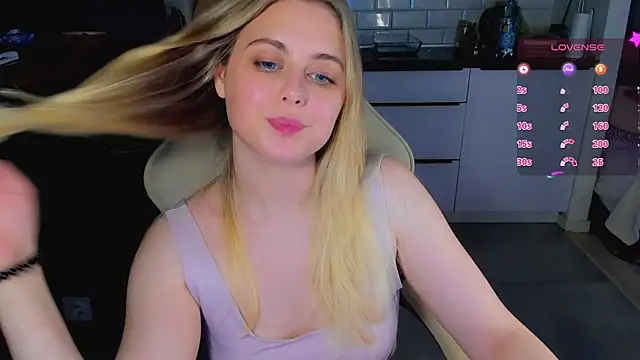 blonde kellyy online show from June 2026 12:02:04 AM