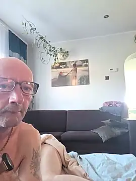 Snapshot of ewcia12 chatting on June 2026 05:38:02 AM ewcia12 online show from June 2026 05:38:02 AM