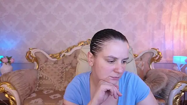 Snapshot of KatrinMilly chatting on June 2026 01:01:02 PM KatrinMilly online show from June 2026 01:01:02 PM