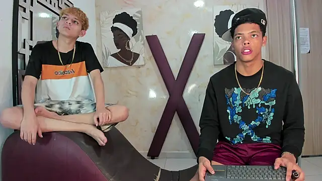 BLACK AND WHITET online show from July 2026 01:32:02 AM