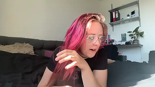 Snapshot of LeaLoveXXX chatting on June 2026 07:27:02 AM LeaLoveXXX online show from June 2026 07:27:02 AM