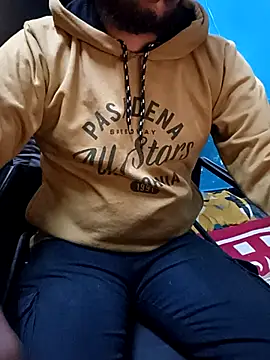 Snapshot of Lawrencedlkk007 chatting on November 2025 08:40:01 AM Lawrencedlkk007 online show from November 2025 08:40:01 AM