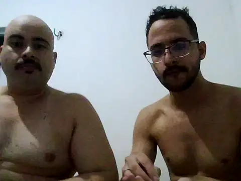 Snapshot of casal_jj23 chatting on June 2026 03:20:02 AM casal jj23 online show from June 2026 03:20:02 AM