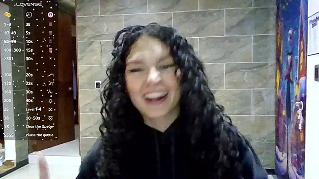 Diamond Curls online show from July 2026 03:41:01 PM