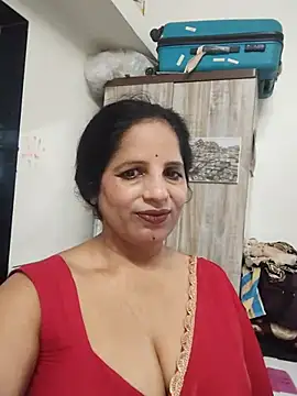 Snapshot of SWEETY01990 chatting on July 2026 05:47:01 AM SWEETY01990 online show from July 2026 05:47:01 AM