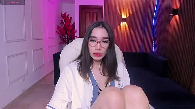 Emma caarter  online show from June 2026 03:17:01 AM