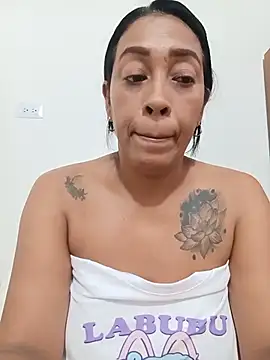 candelahot10 online show from July 2026 04:50:01 PM