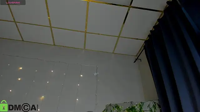Velvet Kisss online show from June 2026 01:04:02 AM