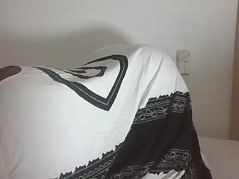 Snapshot of Creamysexymesy chatting on July 2026 09:40:02 PM Creamysexymesy online show from July 2026 09:40:02 PM